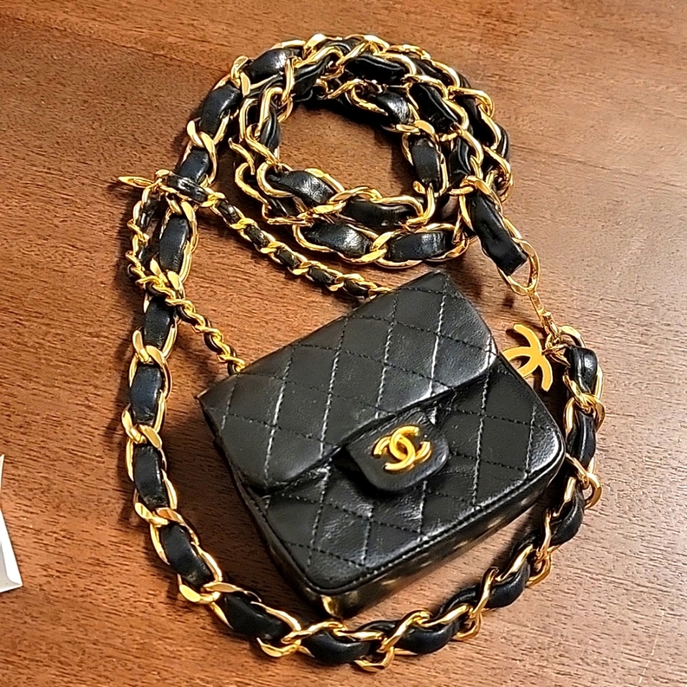 Vintage Chanel 24kt plated belt bag in Lambskin classic flap 38" belt